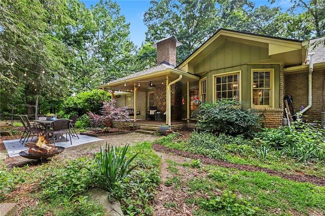 675 Ridge Avenue, Stone Mountain, GA 30083