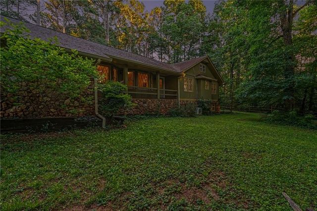 675 Ridge Avenue, Stone Mountain, GA 30083