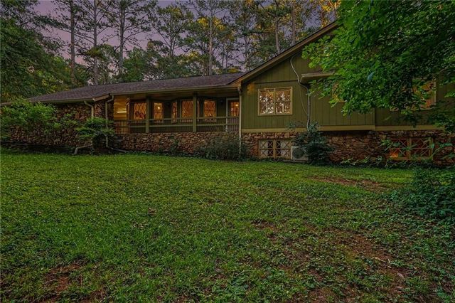675 Ridge Avenue, Stone Mountain, GA 30083