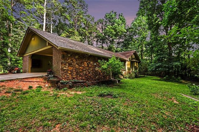 675 Ridge Avenue, Stone Mountain, GA 30083