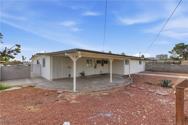 1692 Palora Avenue, Las Vegas, NV 89169