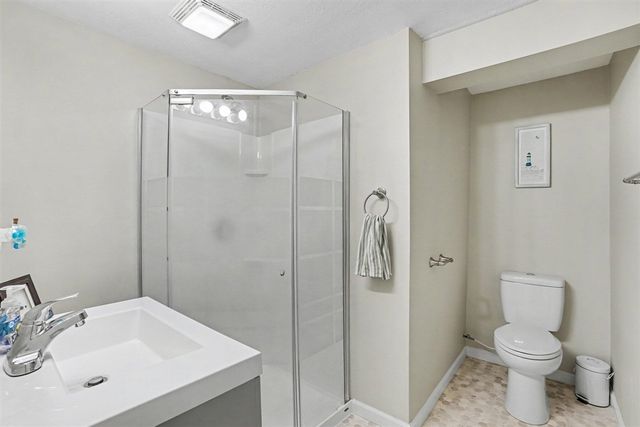 3011 Barney Road, Kalamazoo, MI 49004