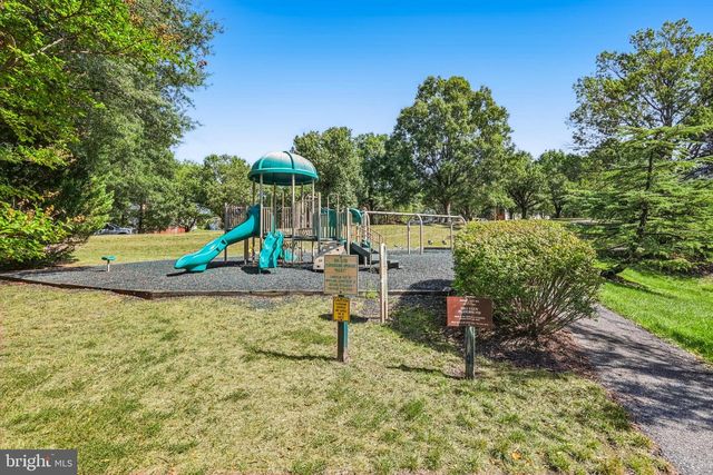 8212 CANNING TER, Greenbelt, MD 20770