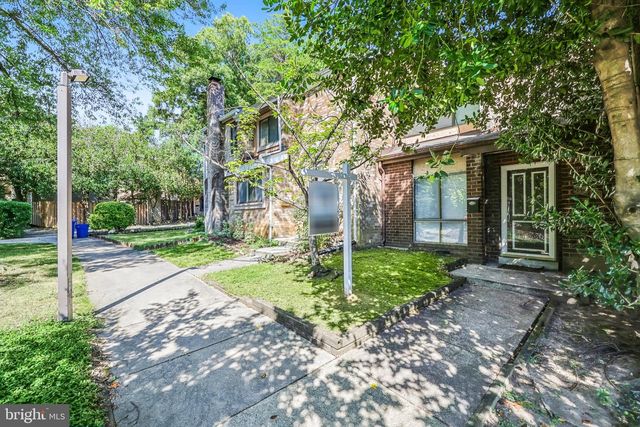 8212 CANNING TER, Greenbelt, MD 20770