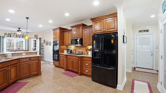 135 Vols Ln, Estill Springs, TN 37330