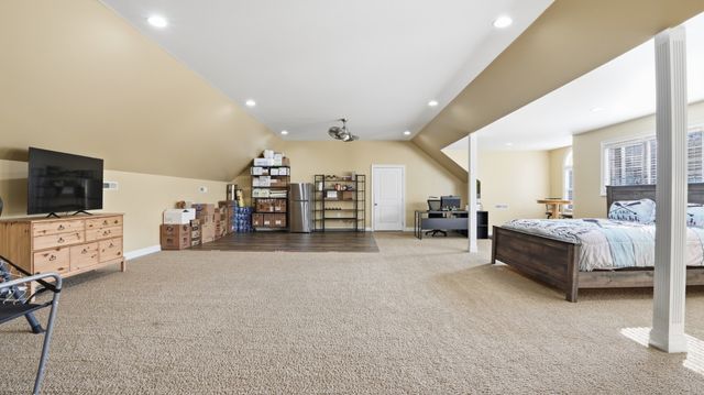 135 Vols Ln, Estill Springs, TN 37330