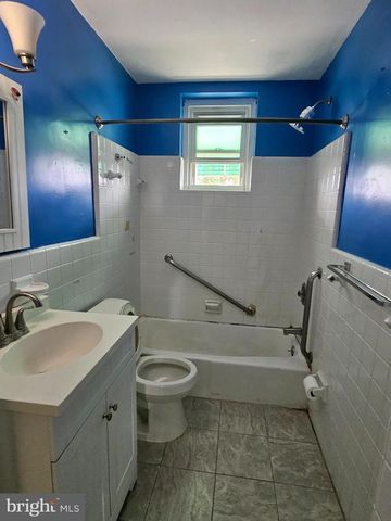 3128 GUILFORD ST, Philadelphia, PA 19152