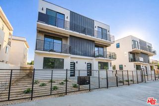 11736 Gilmore Street, North Hollywood, CA 91606