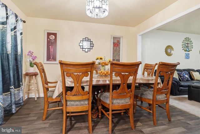 491 SUNDAY DR, Harrisburg, PA 17111