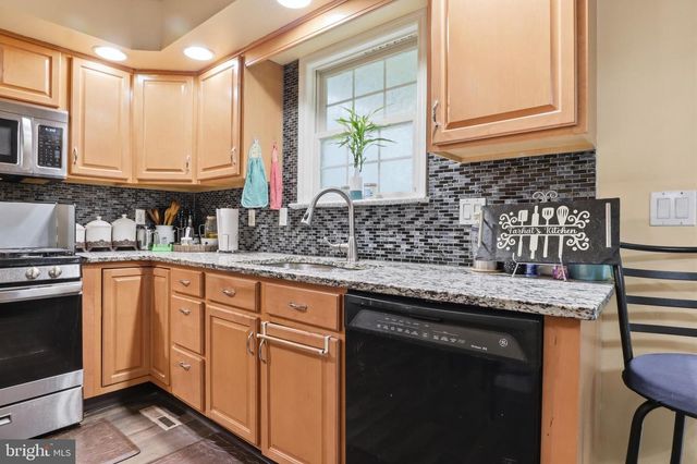 491 SUNDAY DR, Harrisburg, PA 17111