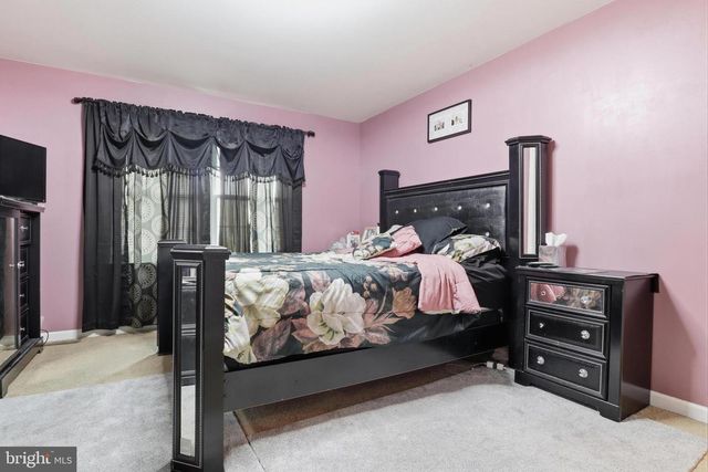 491 SUNDAY DR, Harrisburg, PA 17111