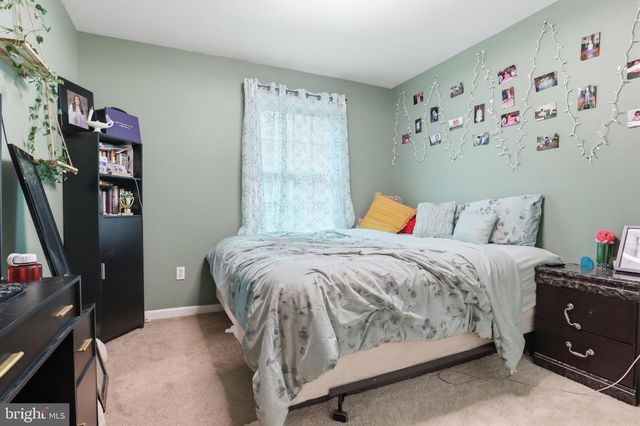 491 SUNDAY DR, Harrisburg, PA 17111