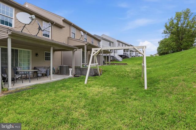 491 SUNDAY DR, Harrisburg, PA 17111