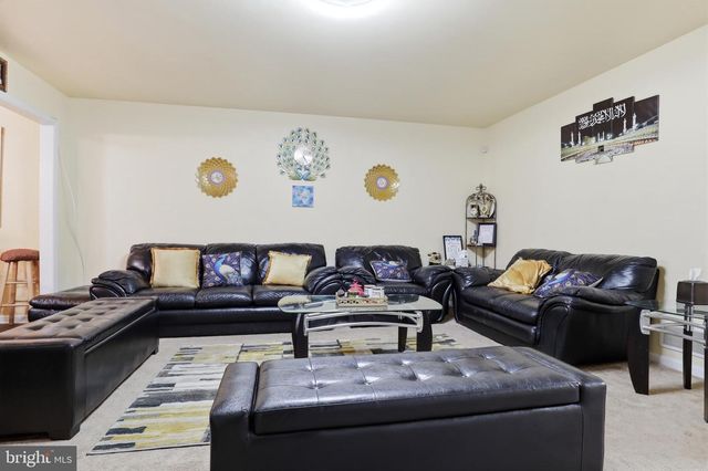 491 SUNDAY DR, Harrisburg, PA 17111
