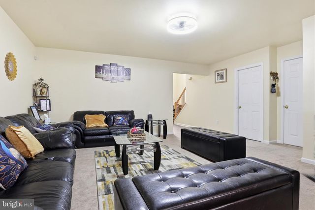 491 SUNDAY DR, Harrisburg, PA 17111