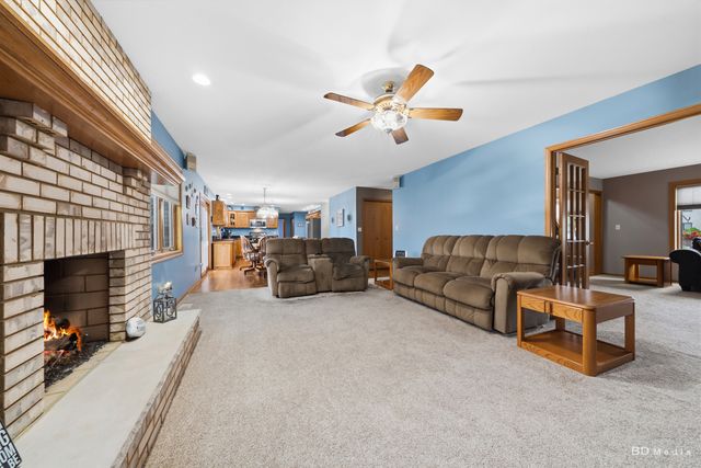 8707 Timbers Pointe Drive, Tinley Park, IL 60487