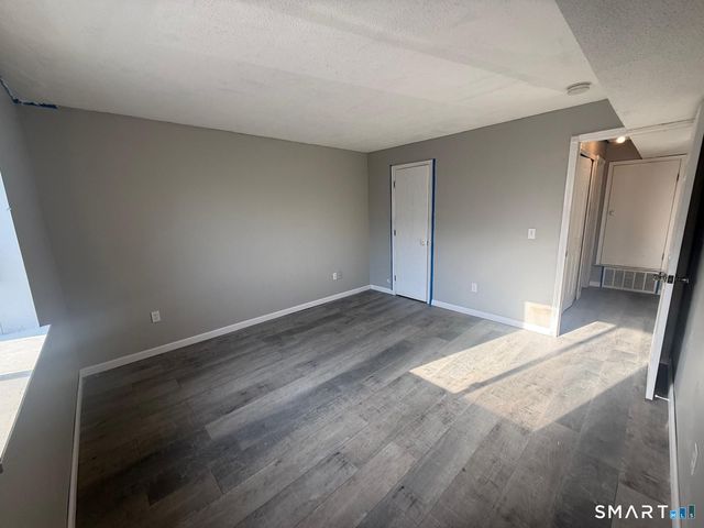 74 Main Street C3, Windsor Locks, CT 06096