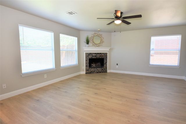 9328 Warren Drive, Mckinney, TX 75071