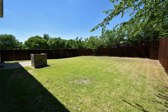9328 Warren Drive, Mckinney, TX 75071