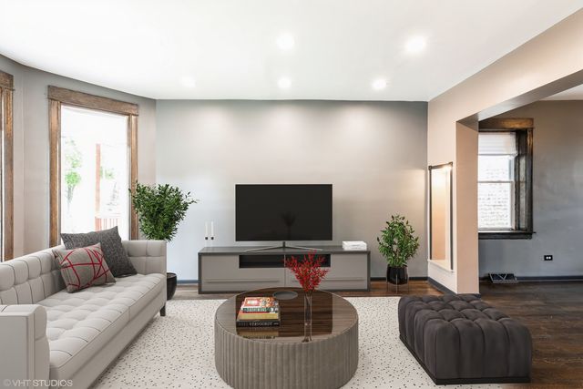 6953 S PRAIRIE Avenue, Chicago, IL 60637
