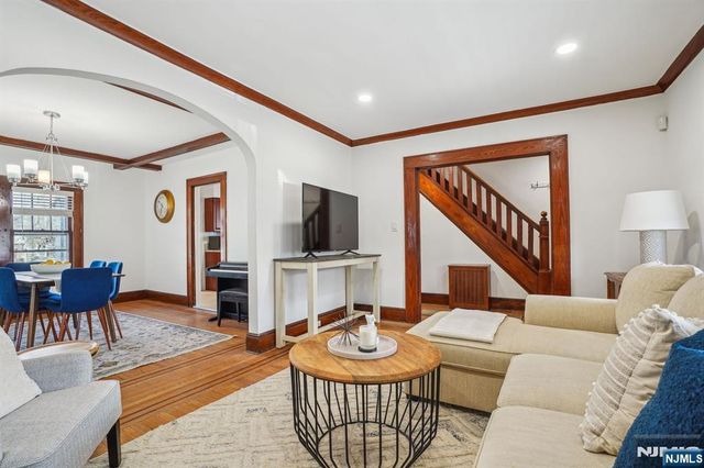 40 8th Street, Clifton, NJ 07011