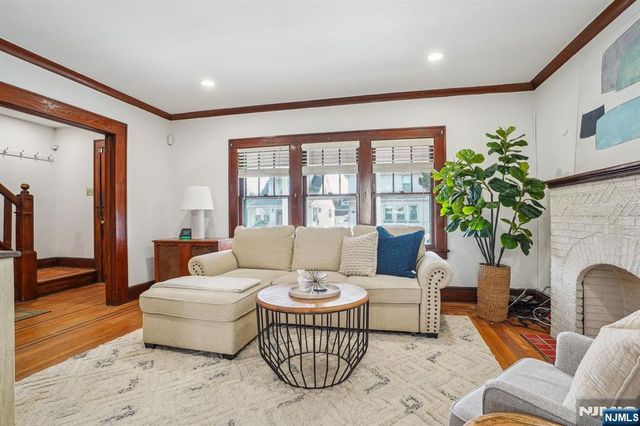40 8th Street, Clifton, NJ 07011