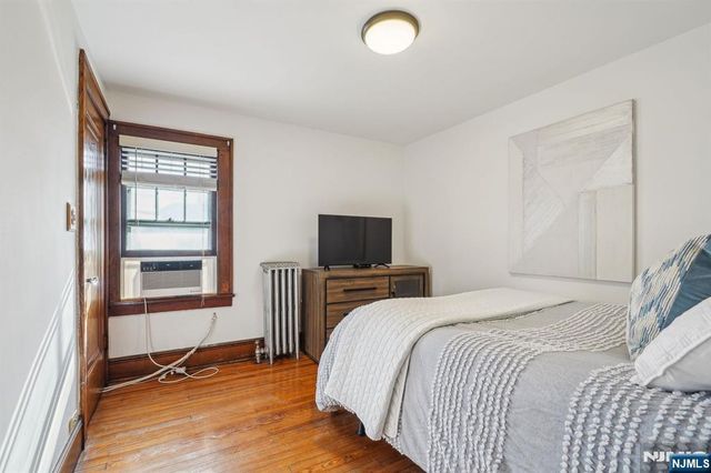40 8th Street, Clifton, NJ 07011