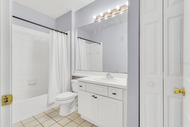 14304 FREDRICKSBURG DRIVE 402, Orlando, FL 32837