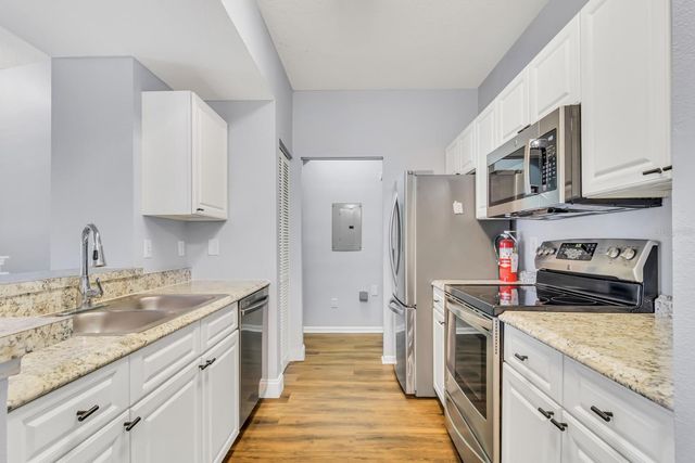 14304 FREDRICKSBURG DRIVE 402, Orlando, FL 32837