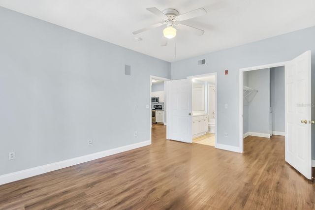 14304 FREDRICKSBURG DRIVE 402, Orlando, FL 32837