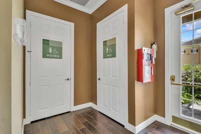 14304 FREDRICKSBURG DRIVE 402, Orlando, FL 32837