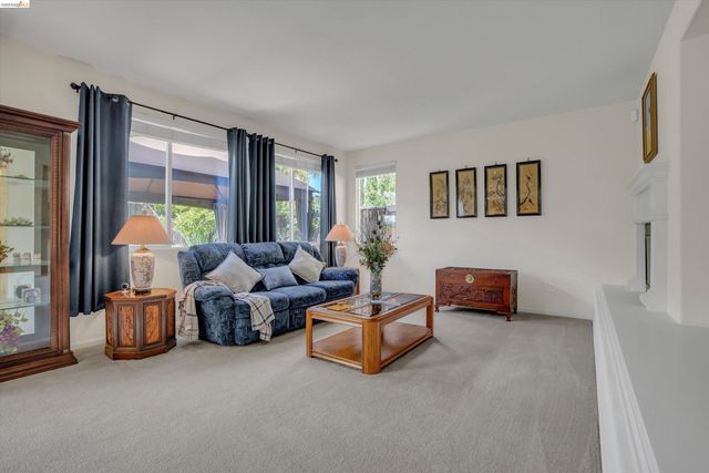 2068 Catalpa Way, Antioch, CA 94509