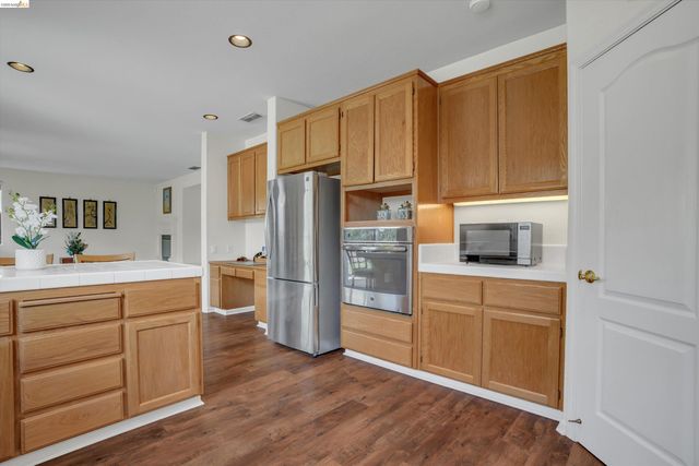 2068 Catalpa Way, Antioch, CA 94509
