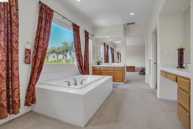 2068 Catalpa Way, Antioch, CA 94509