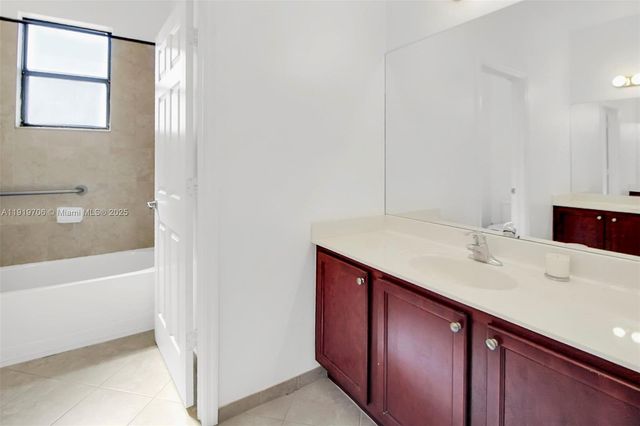 22917 SW 105th Ave, Cutler Bay, FL 33190