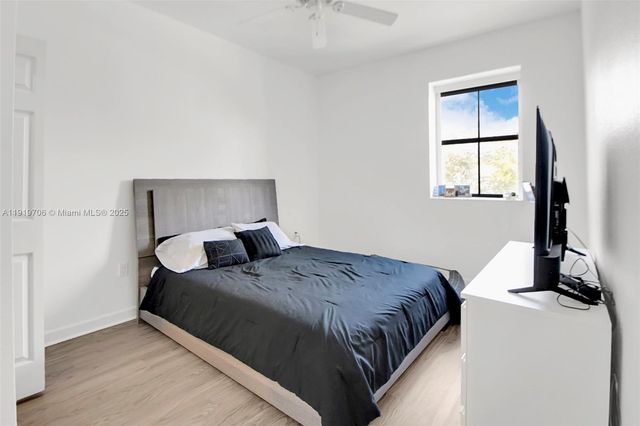 22917 SW 105th Ave, Cutler Bay, FL 33190