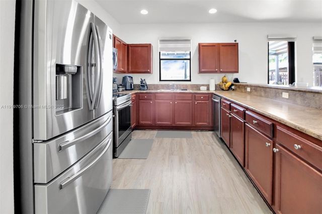 22917 SW 105th Ave, Cutler Bay, FL 33190