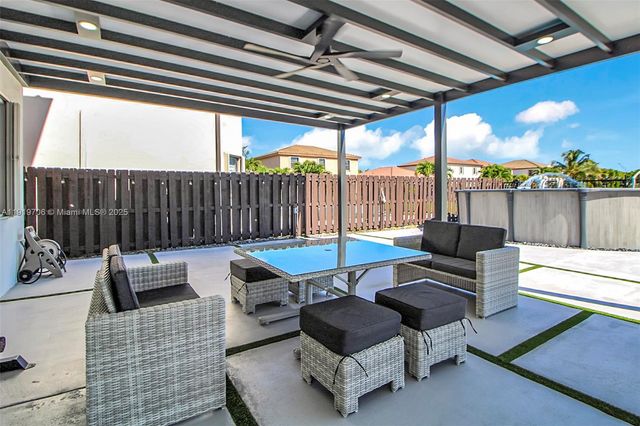 22917 SW 105th Ave, Cutler Bay, FL 33190