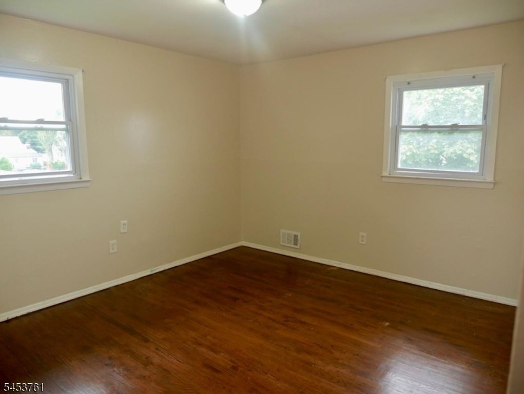 1418 Witherspoon St, Rahway City, NJ 07065 — photo 4