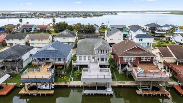 27 N Flamingo Street, La Marque, TX 77568