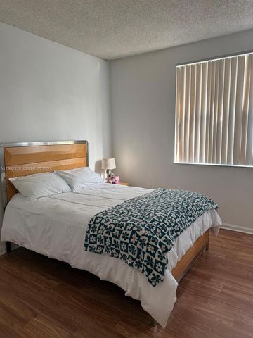 17145 N Bay Rd 4313, Sunny Isles Beach, FL 33160