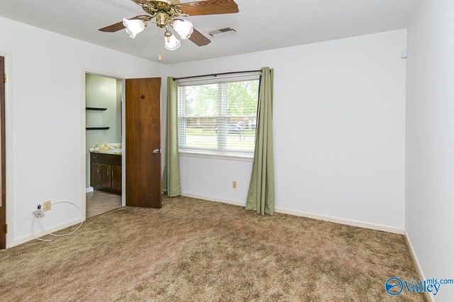 3204 Sandlin Road SW, Decatur, AL 35603