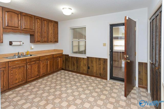 3204 Sandlin Road SW, Decatur, AL 35603