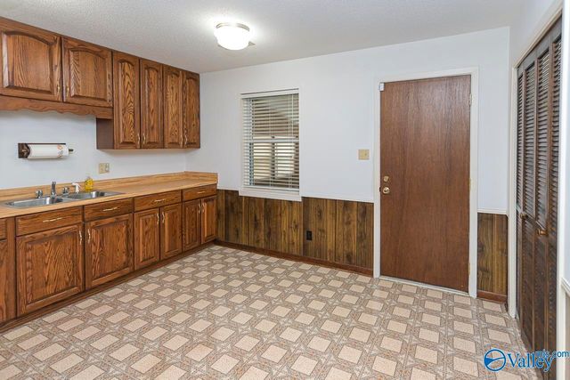 3204 Sandlin Road SW, Decatur, AL 35603