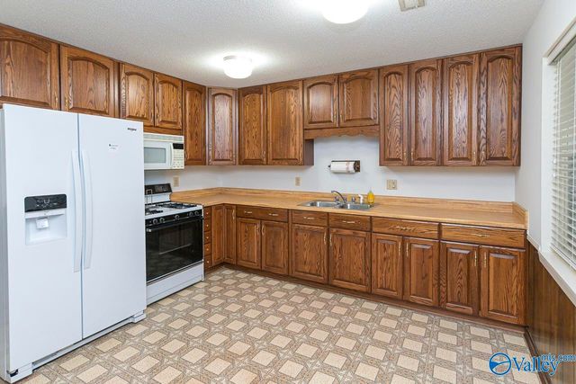 3204 Sandlin Road SW, Decatur, AL 35603