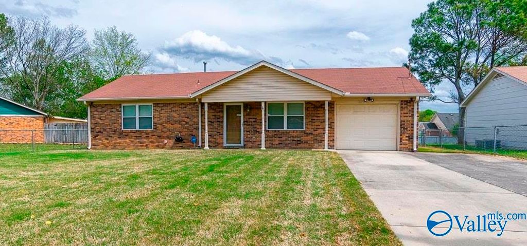 3204 Sandlin Road SW, Decatur, AL 35603