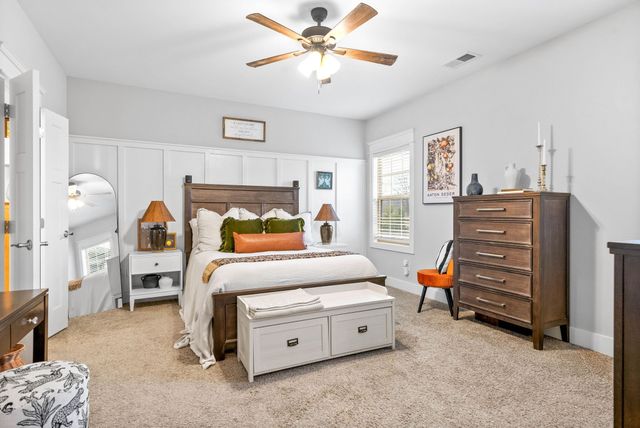 732 Jersey Dr, Clarksville, TN 37043