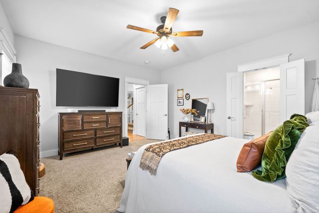 732 Jersey Dr, Clarksville, TN 37043