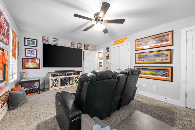 732 Jersey Dr, Clarksville, TN 37043