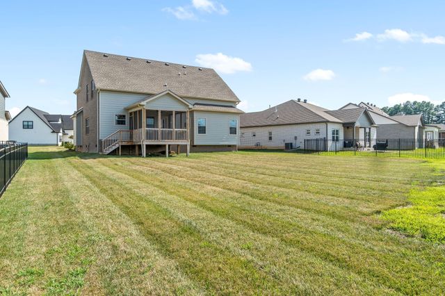 732 Jersey Dr, Clarksville, TN 37043